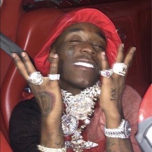 Meet your Posher, Devin